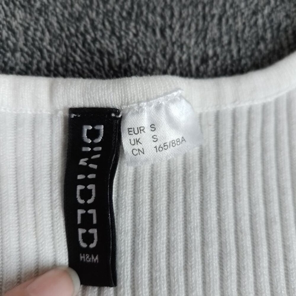 H&M White Ribbed Top - Almost New ✨ - Picture 5 of 5